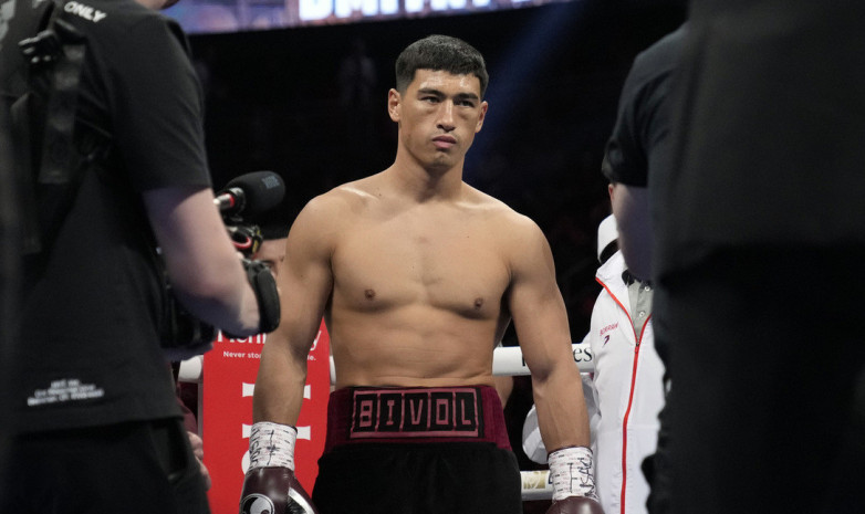 Дмитрий Бивол признан лучшим боксером мира 2022 года по версии The Ring