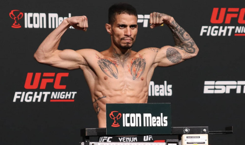 UFC бұрынғы файтері Бразилияда ұрыны ұстап алды. Оқиғаның видеосы жарияланды