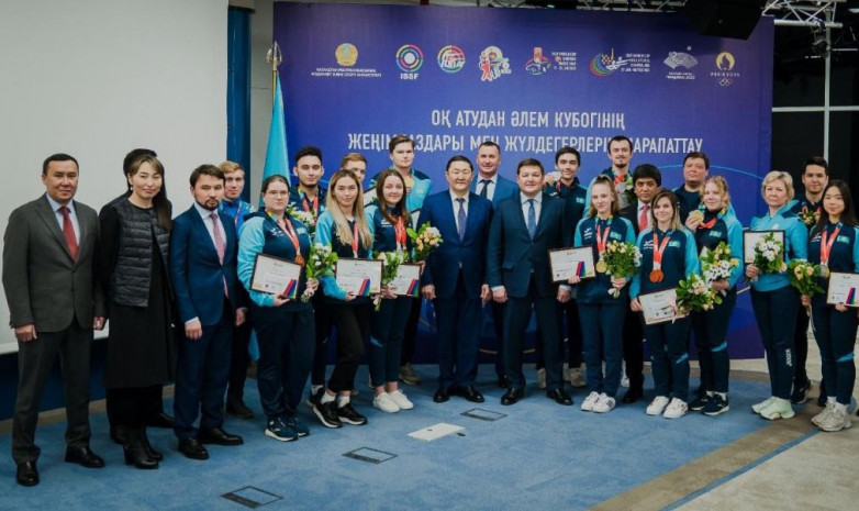 Мәдениет және спорт министрі қазақстандық мергендерді Әлем кубогындағы тарихи жеңіспен құттықтады