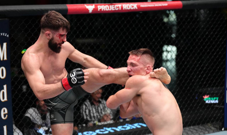 UFC 219 турнирінде бонус алған файтерлер белгілі болды