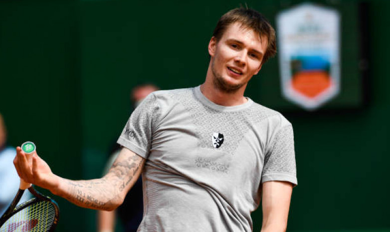 Александр Бублик впервые с 2018 года провалился на 14 строчек в рейтинге ATP