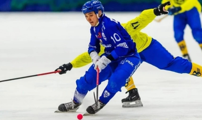 «Акжайык» уступил Краснотурьинскому клубу на всероссийских соревнованиях по хоккею с мячом