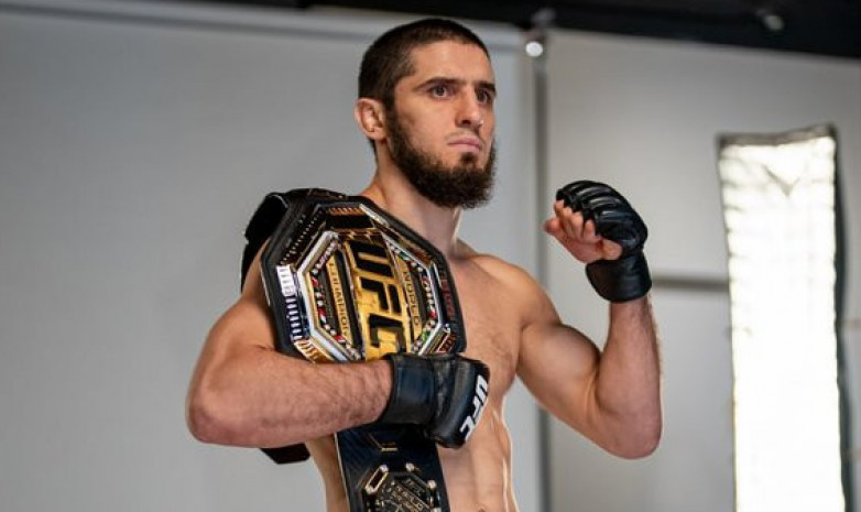 Стал известен суммарный гонорар Махачева за бой с Волкановски