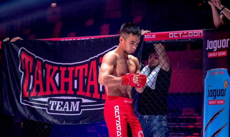 OCTAGON 43: Әлішер Ғабдуллин күтпеген жерден қарсыласынан жеңіліп қалды