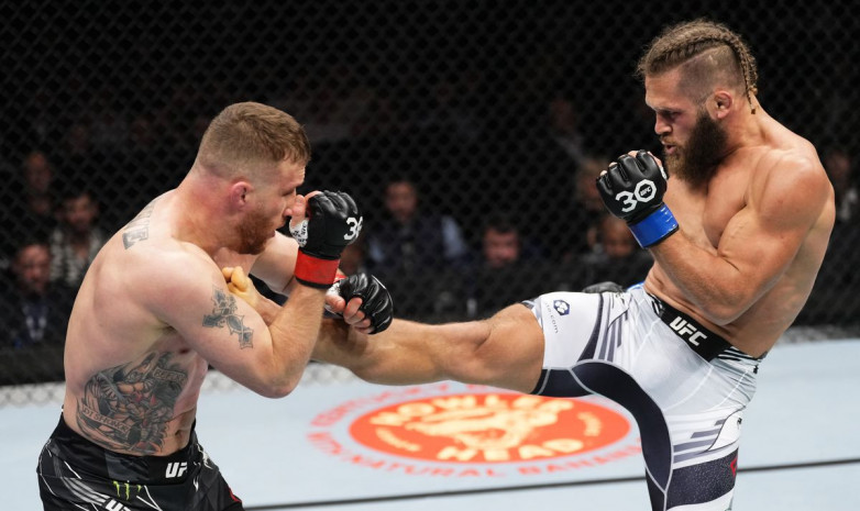 Рафаэль Физиев UFC 286 турнирінің қорытындысы бойынша бонус алды