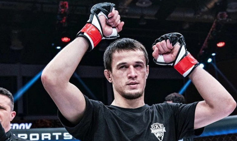 Стало известно, сколько заработал брат Нурмагомедова за победу на Bellator 292