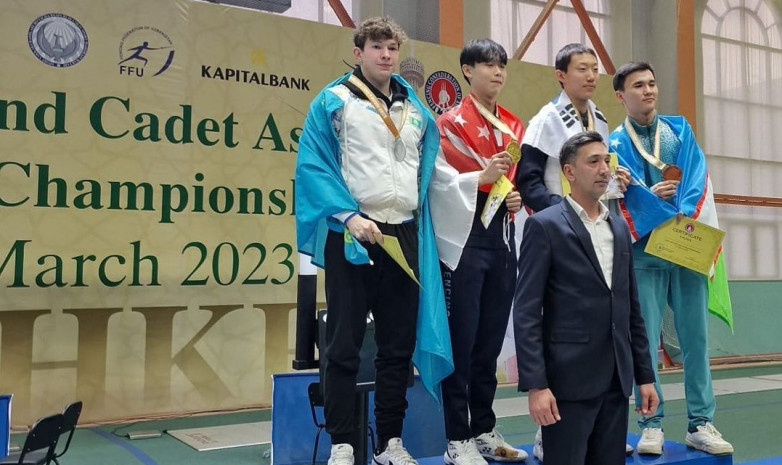 Қазақстандық спортшы семсерлесуден Азия чемпионатында күміс медаль иеленді