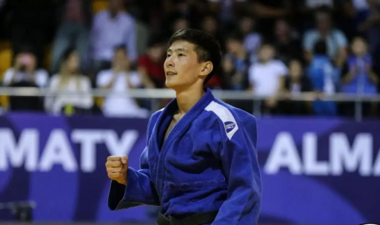 Grand Slam турнирі: Нұрқанат Серікбаев дзюдодан әлем чемпионын жеңіп, финалға шықты
