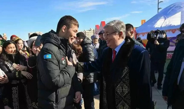 «Сені мақтан тұтамыз»: ҚР Президенті Шавкат Рахмоновты жеке қабылдайтынын айтты