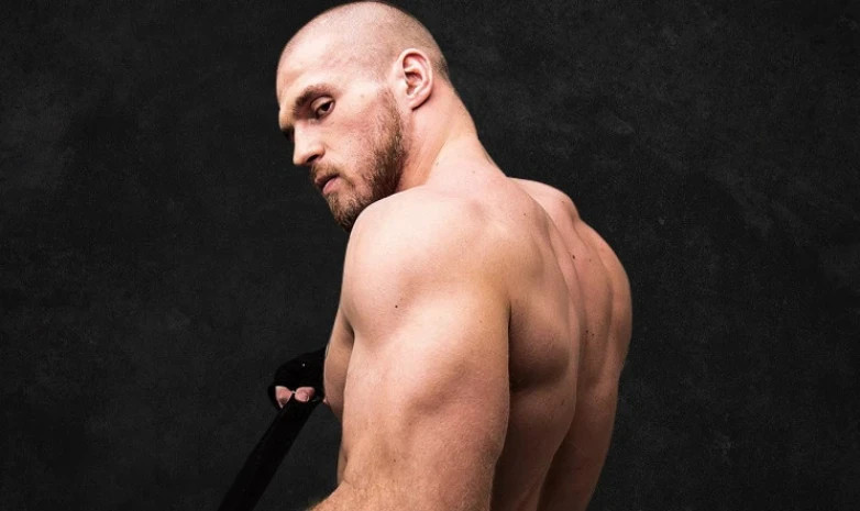 Артем Резников UFC-ден бас тартты