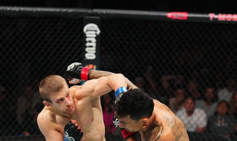 Макс Холлоуэй UFC-дің басты жекпе-жегінде Алленді жеңді
