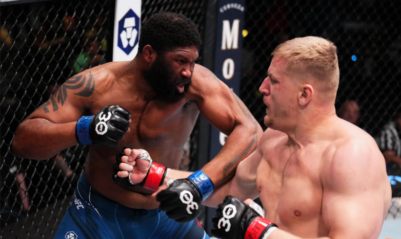 Ресейліктің тарихи жеңісі оған UFC-ден бонус әкелді