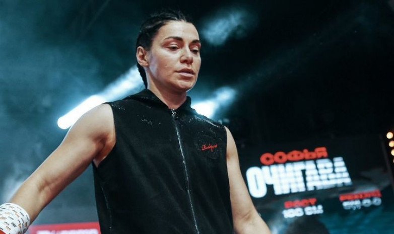 Шарипованың карьерасындағы басты қарсыластарының бірі Тараздағы бокс кешінде өнер көрсетеді