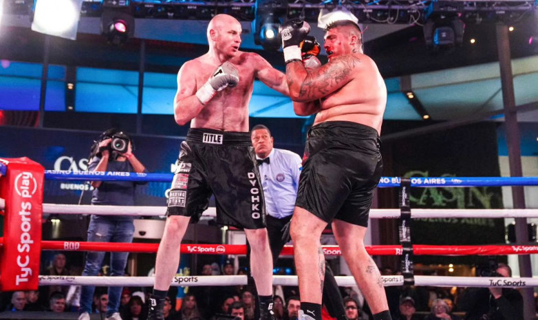 Иван Дычко супер ауыр салмақта WBA чемпионы атағын жеңіп алды