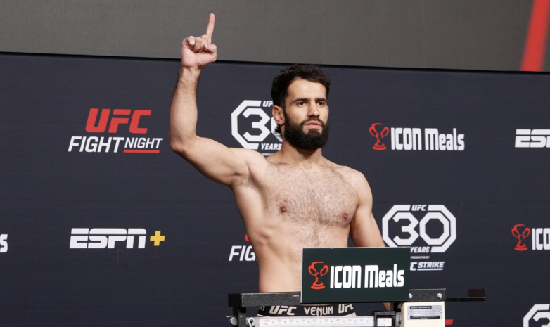 Тәжікстандық файтер UFC-дің бонусына ие болды
