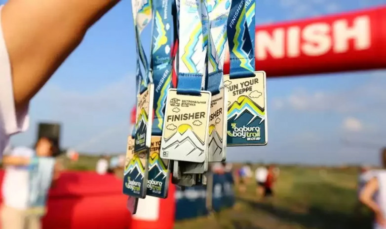 Бурабайда кедергілермен жүгірушілер жарысының жеңімпаздары анықталды