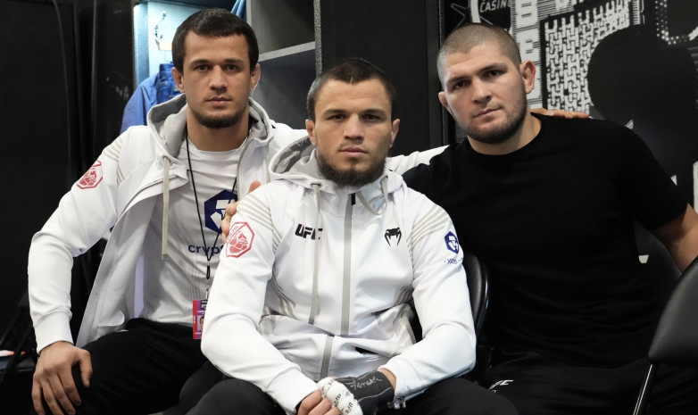 Хабиб раскрыл подробности травмы Умара Нурмагомедова перед турниром UFC