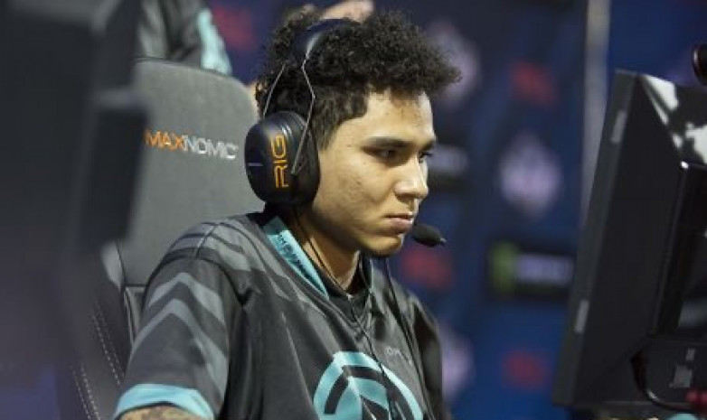 HEN1 және felps Imperial Esports сапына ауысты