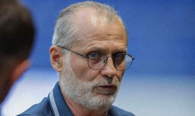 «Оқжетпес» бас бапкерін қызметінен босатты