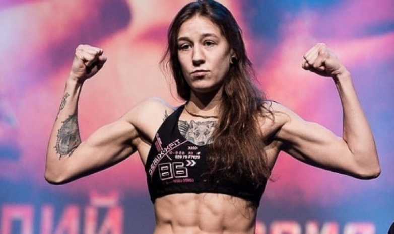 Стало известно о состоянии первой казахстанки в UFC после операции 