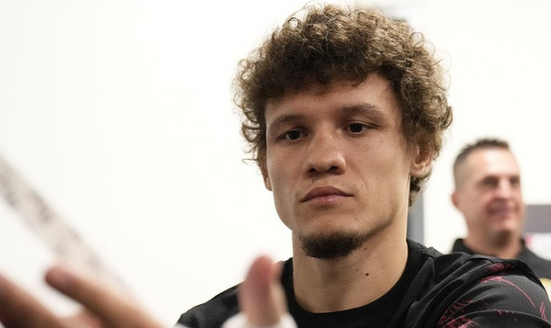 Боец UFC рассказал, ходит ли в шортах по Дагестану и что делает во время мусульманских молитв