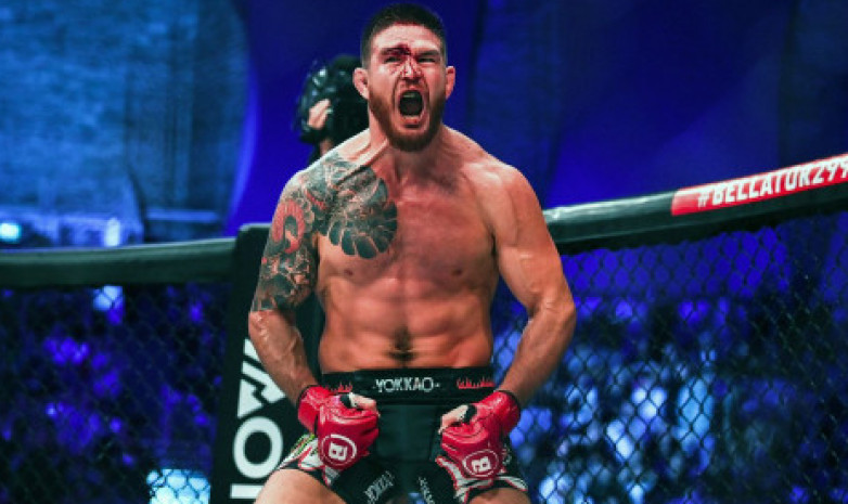 ФОТО. Звезда UFC показал жуткое рассечение чемпиона Bellator (18+)