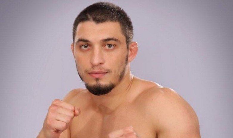UFC титулына үміткерді жеңген қазақстандық файтер жаңа келісімшарт жасасты
