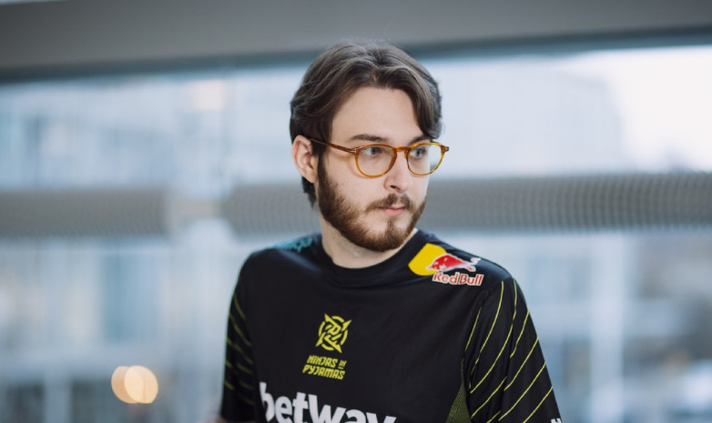 Слух: Fnatic хочет подписать hampus и Brollan