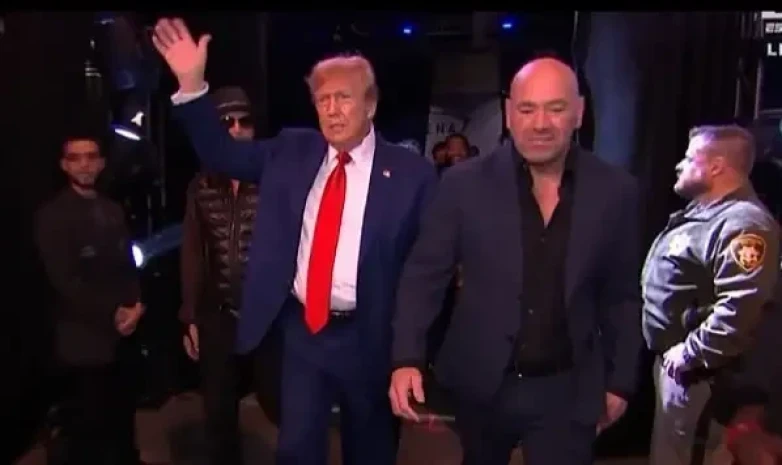 Дональд Трамп Шавкат Рахмоновтың қатысуымен өткен UFC 296 турнирінде қонақ болды