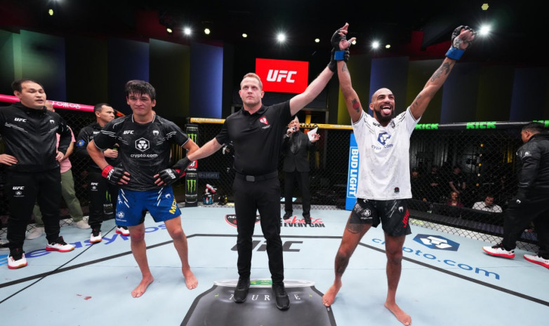 Азат Мақсұм UFC-дің ақшалай бонусын иеленді