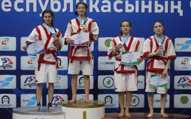 Қазақ күресінен ҚР чемпионаты: Екінші жарыс күні кім жеңімпаз атанды