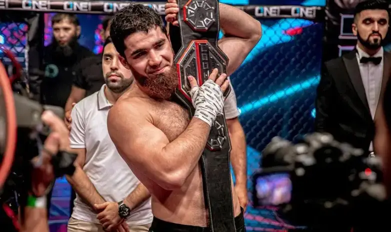 OCTAGON белбеуіне үміткер – жеңіліп көрмеген қазақстандық нокаутшымен жекпе-жегі туралы