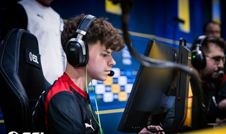 MOUZ ұжымы IEM Katowice 2024 турнирінің жартылай финалына жолдама алды