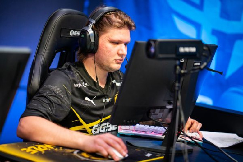 Snappi рассказал об адаптации s1mple в Team Falcons