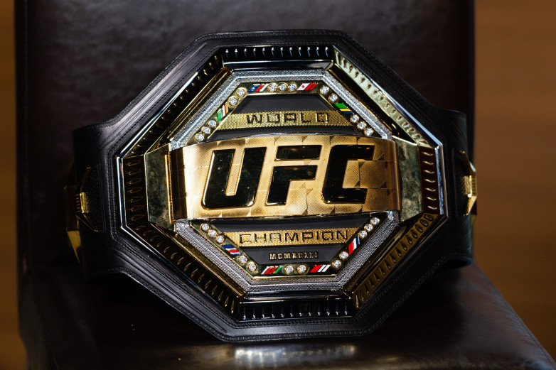 Восемь бойцов исключены из ростера UFC