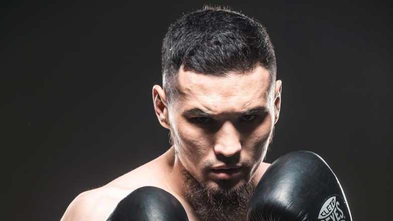 Видео полного титульного боя Елеусинова против «Наследника Головкина» с мощным нокаутом