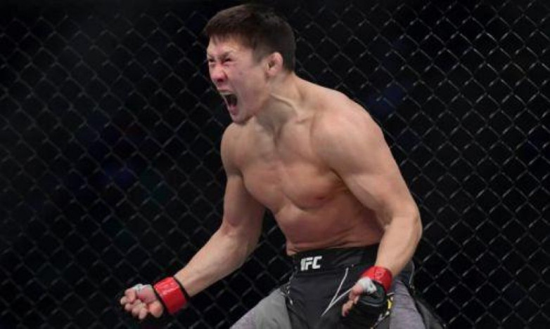 Жалғас Жұмағұлов биыл UFC-де қайта жекпе-жек өткізуі мүмкін