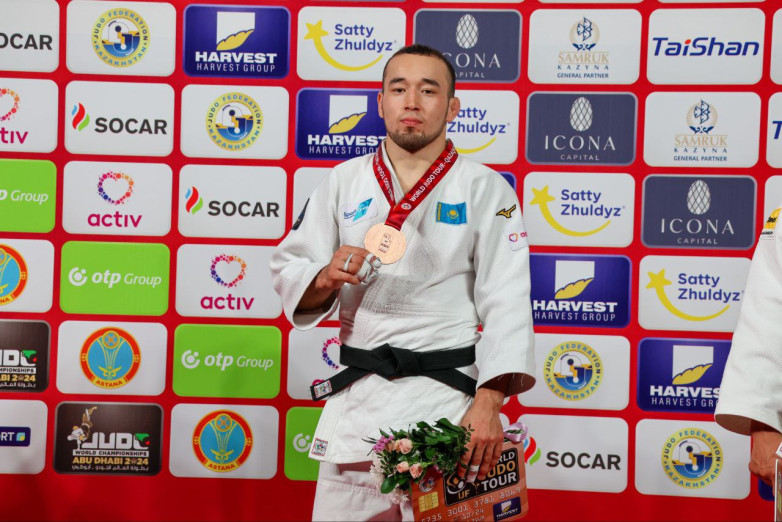 Видео бронзовой схватки казахстанского дзюдоиста на Grand Slam в Астане