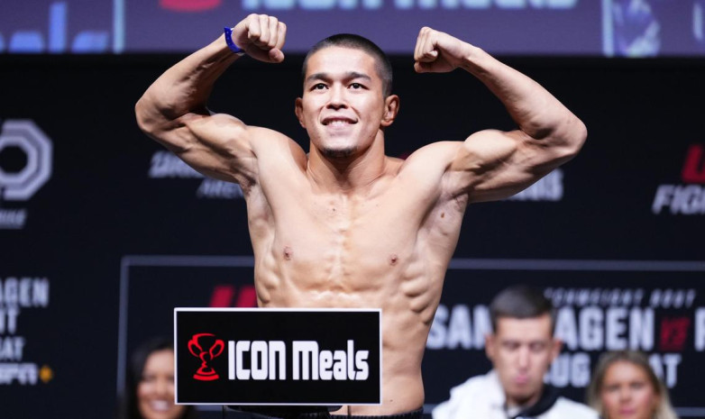 Асу Алмабаев алғаш рет UFC-дің басты кардында өнер көрсетеді