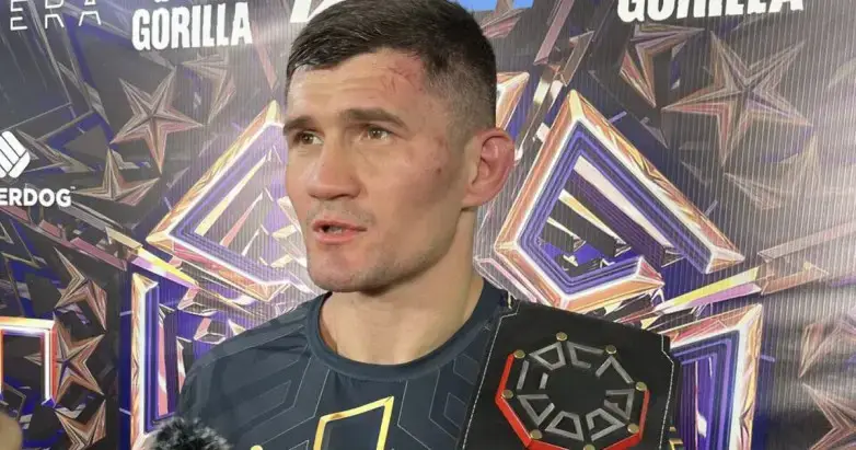 «Бәрі гонорарға байланысты». Eagle FC лигасының чемпионын жеңген қазақстандық файтер қарсыласына жауап берді