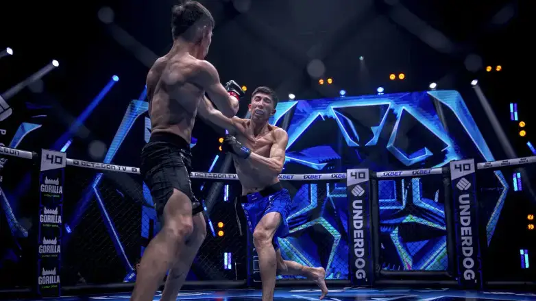 Қазақстандық файтер мерзімінен бұрын жеңіске жетті. Видео