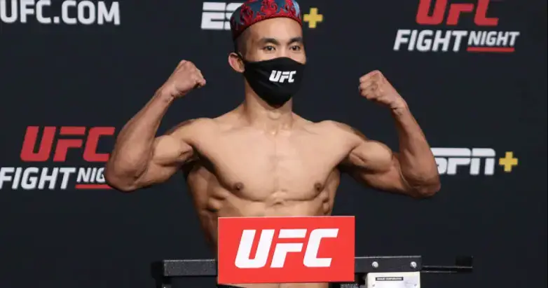 Этникалық қазақ UFC турнирінде үшінші рет жеңілді