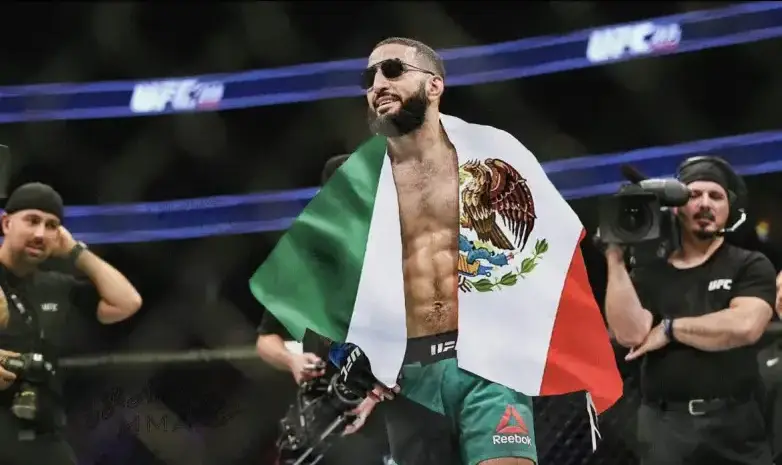 Белал Мұхаммад Эдвардсты ұтып, UFC белбеуін иеленді