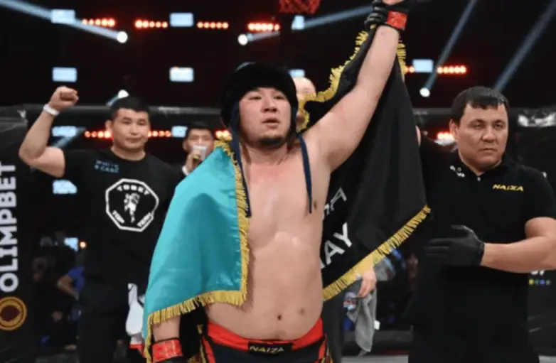 Қазақстандық файтер UFC президентінен ұсыныс алды
