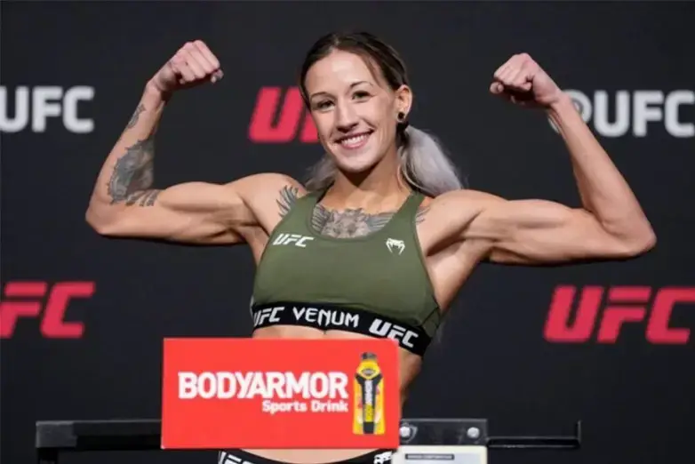 Екі қазақстандық файтер UFC-ден шығарылды