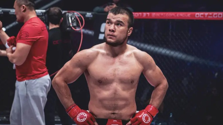 Алты жылдан аса жеңілмеген файтер OCTAGON 61 басты жекпе-жегіне шығады