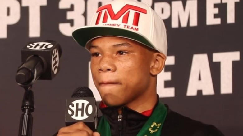 ВИДЕО. Нокаутом за минуту обернулся бой протеже Флойда Мэйвезара