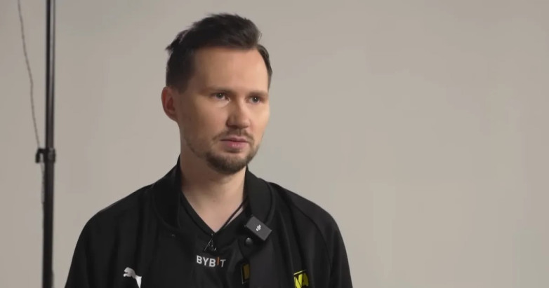 Тренер NAVI о Dota 2: «70% игр от тебя вообще ничего не зависит, челы безнаказанно гриндят, переливают, встают AFK»
