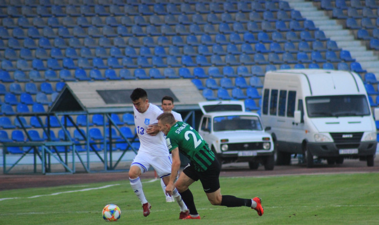 Фоторепортаж с матча КПЛ «Тараз» - «Атырау» 2:2