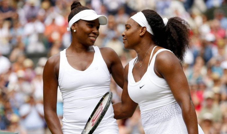 Серена Уильямс уступила Винус на выставочном матче в Абу-Даби